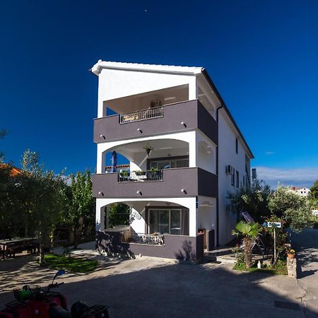 Charming Apartments Dodo Krk Town Exterior foto