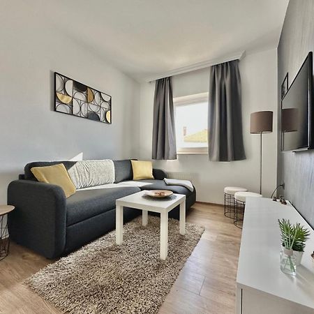Charming Apartments Dodo Krk Town Exterior foto