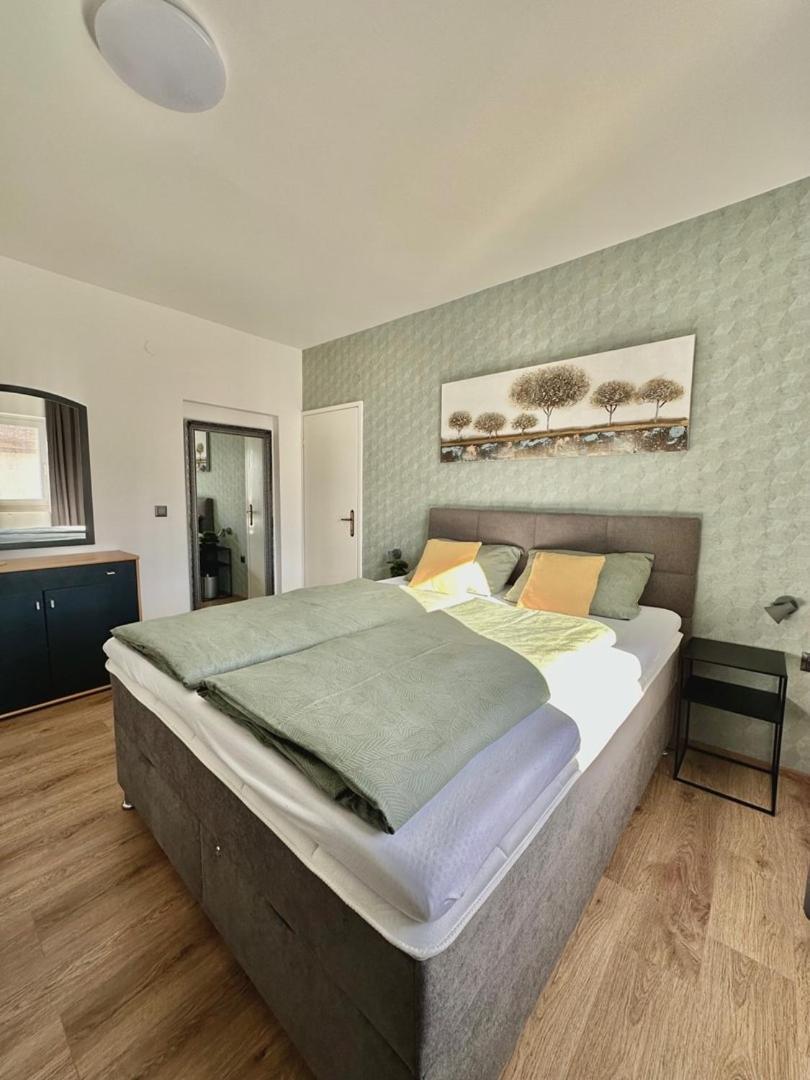 Charming Apartments Dodo Krk Town Exterior foto
