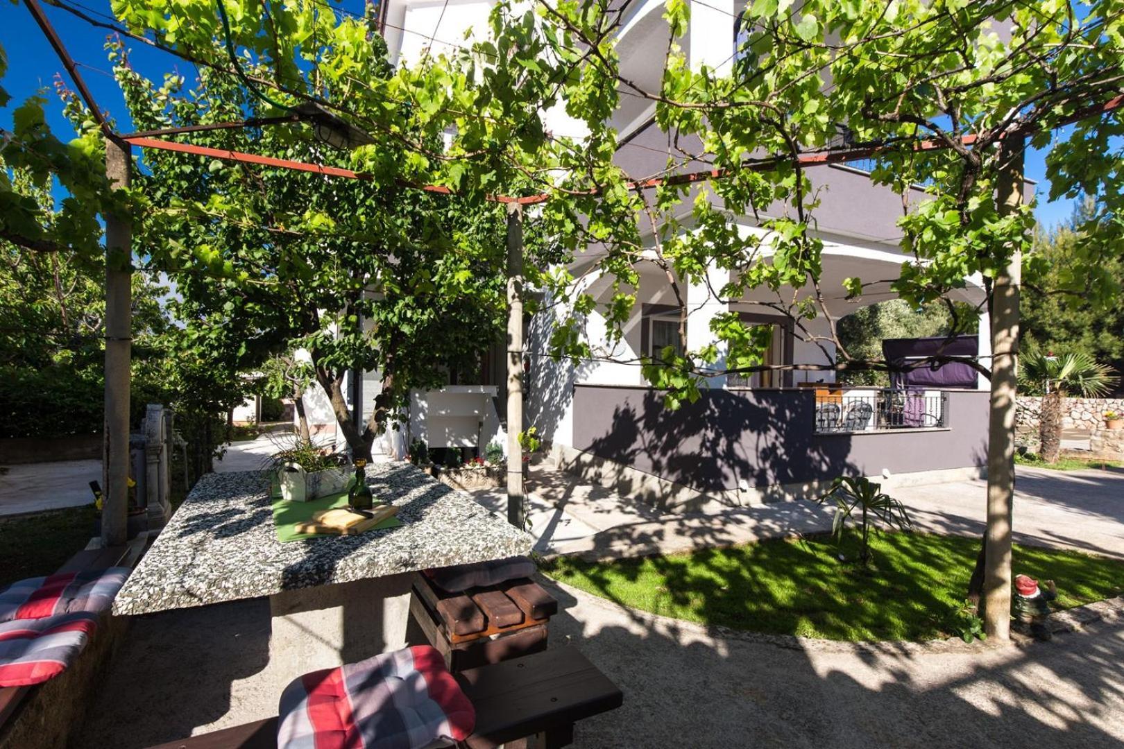 Charming Apartments Dodo Krk Town Exterior foto
